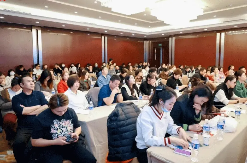 破局增长 · 全域赋能！第32届北京国际美博会同期活动首曝光 配图